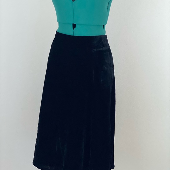 SOLD velvet midi skirt by Charter Club Size 12 - Picture 6 of 11
